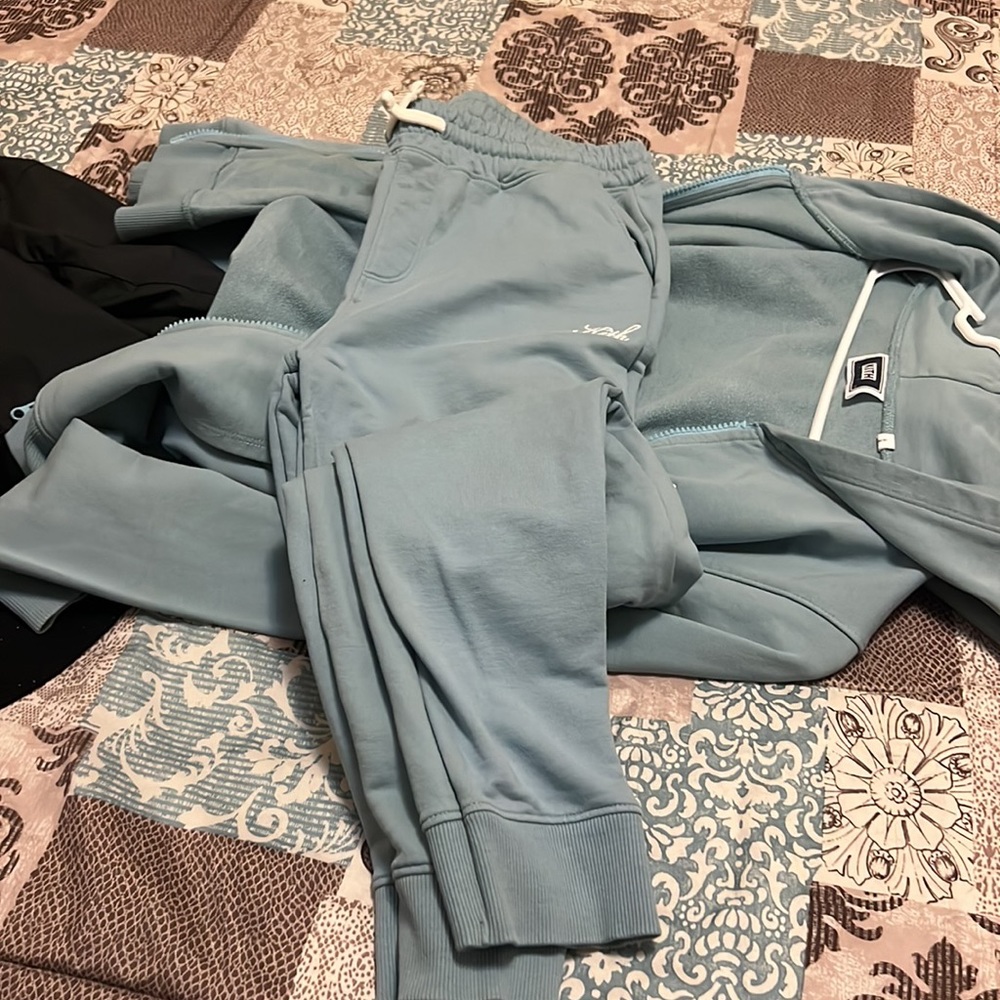 KITH set - Picture 3 of 3